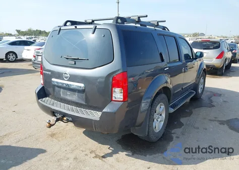 2011 Nissan Pathfinder Sv z USA, uszkodzony, nr VIN 5N1AR1NN5BC617539